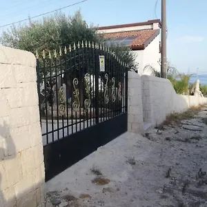 Grazioso Di Fronte Al Mare Appartamento Pozzallo